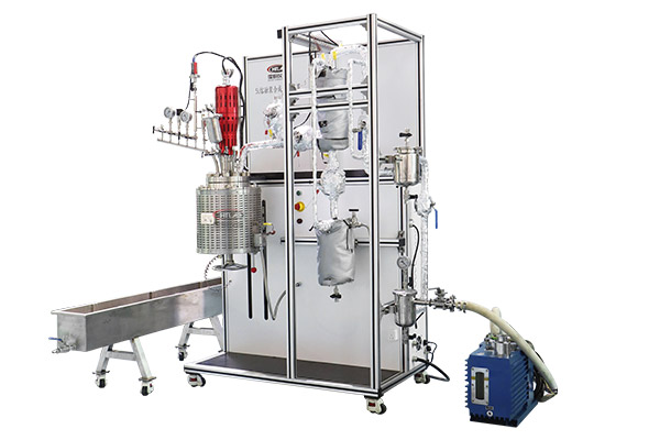 5L熔融聚合反映釜分解装配右视照片